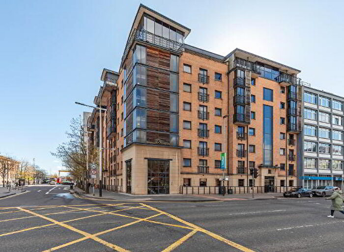 2 Bedroom Apartments For Sale In Apt, Queens Square, Belfast, BT1