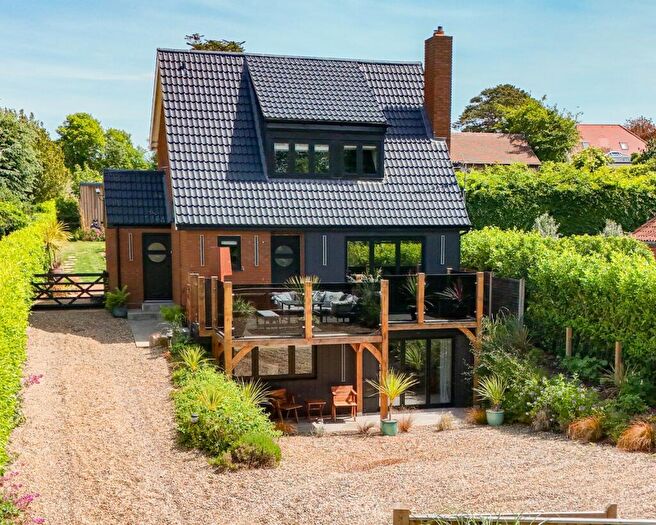 4 Bedroom Detached House For Sale In Hunstanton Road, Heacham, King's Lynn, Norfolk, PE31