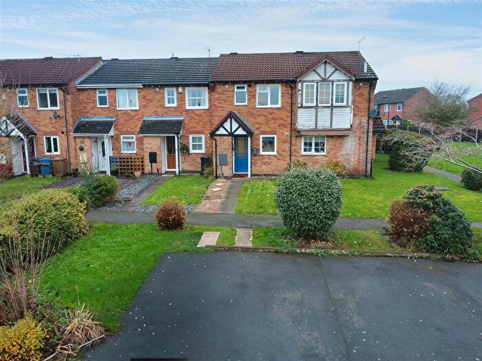 2 Bedroom Terraced House For Sale In Chandlers Ford, Oakwood, DE21