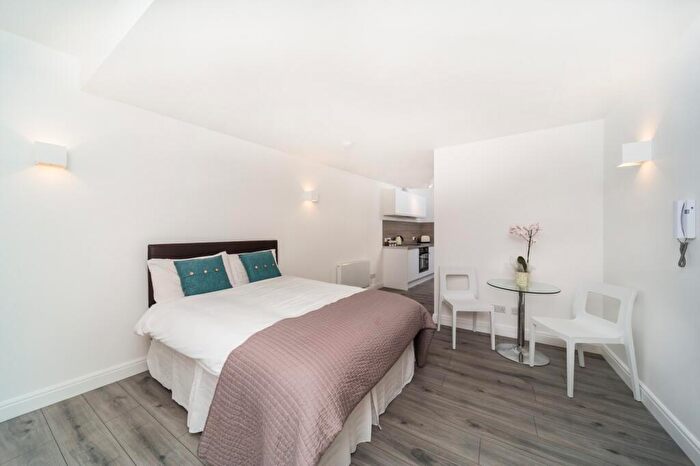 Flat To Rent In St Annes Court, Howard Place, Brighton, BN1