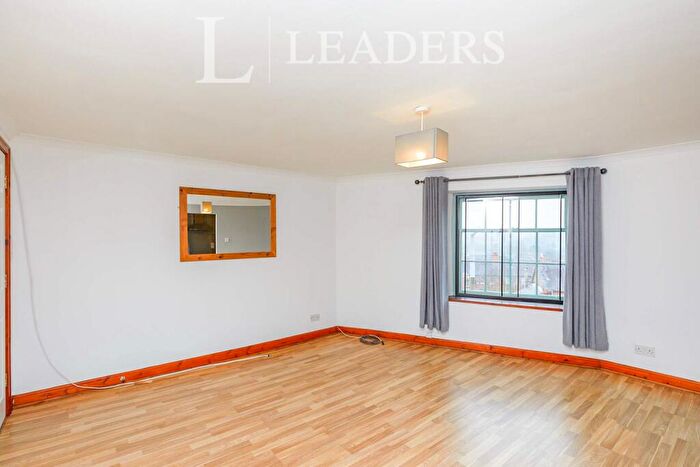 2 Bedroom Apartment To Rent In Church Street, DE56