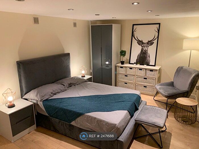 4 Bedroom Semi-Detached House To Rent In Calvert Terrace, Swansea, SA1