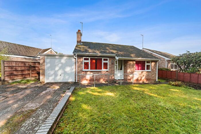 2 Bedroom Detached House For Sale In Church Street, Kempsey, Worcestershire, WR5