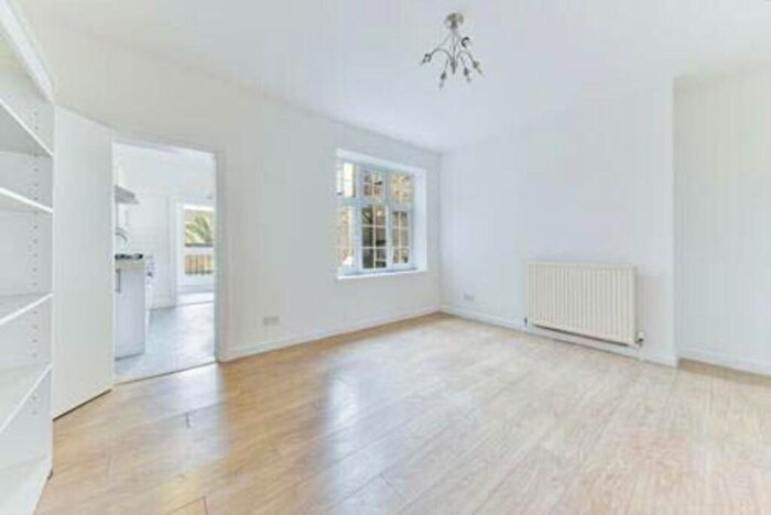 1 Bedroom Flat For Sale In Cannon Street Road, Whitechapel, London, E1