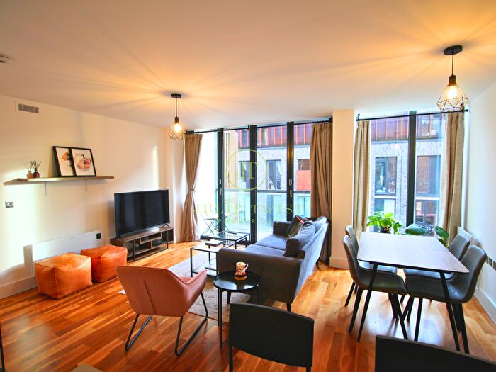 3 Bedroom Flat To Rent In Burton Place, Worsley Street, Manchester, M15