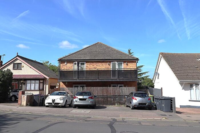 1 Bedroom Apartment For Sale In The Approach, Rayleigh, SS6