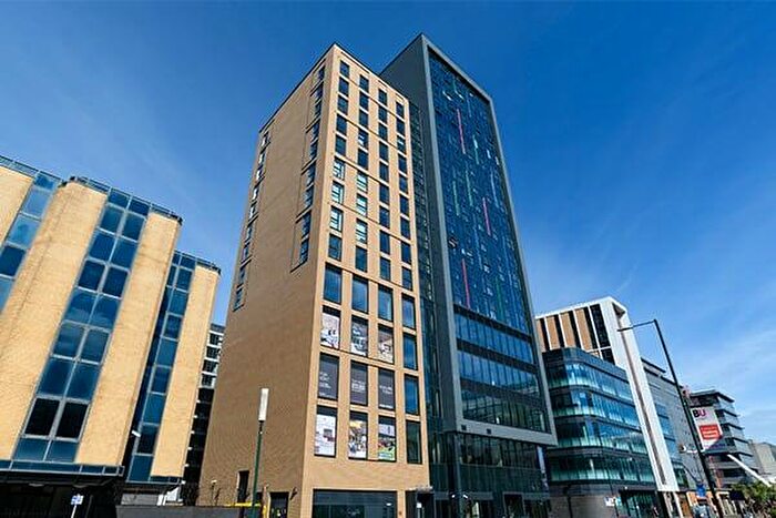 1 Bedroom Flat To Rent In The Helm, Holdenhurst Road, BH8