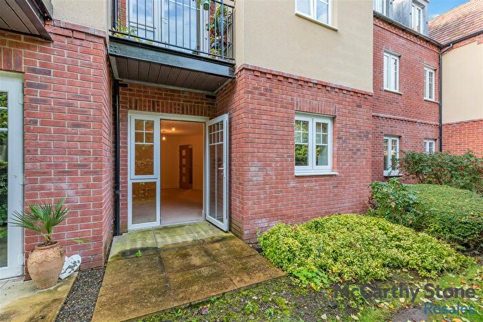 1 Bedroom Flat For Sale In Lock Court, Copthorne Road, Shrewsbury, SY3