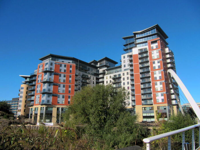 2 Bedroom Apartment To Rent In Riverside Way, Leeds, West Yorkshire, LS1