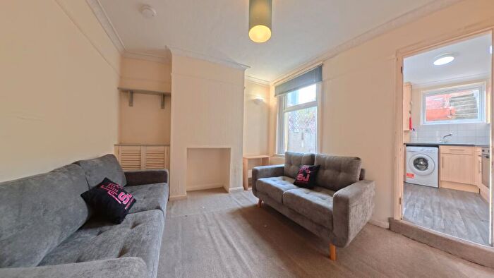 4 Bedroom House To Rent In Ewhurst Road, Brighton, BN2