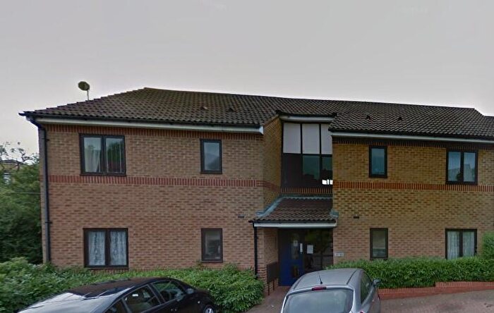 1 Bedroom Flat To Rent In Brookside, Milton Keynes, Buckinghamshire, MK12