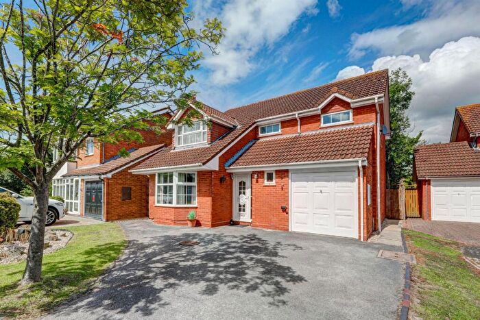 4 Bedroom Detached House For Sale In Habberley Croft, Solihull, B91