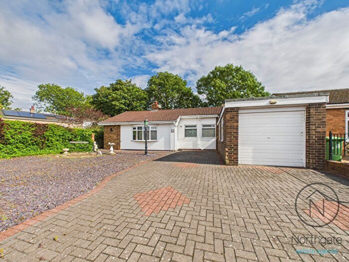 3 Bedroom Detached Bungalow For Sale In Thurlow Grove, Newton Aycliffe, DL5