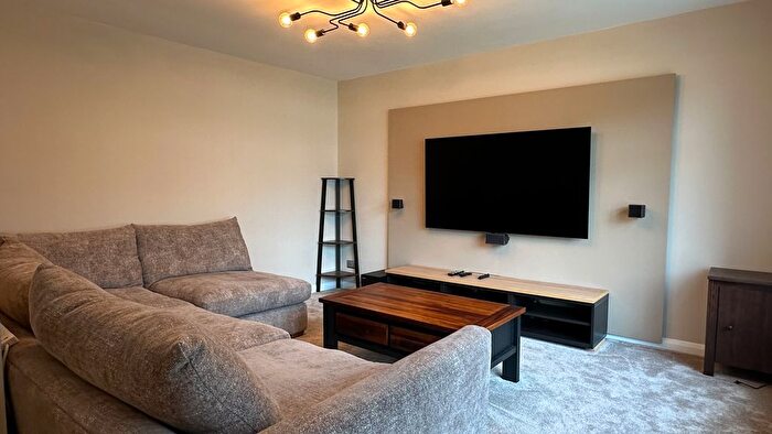 3 Bedroom Semi-Detached House To Rent In Cockcroft Road, Didcot, Oxfordshire, OX11