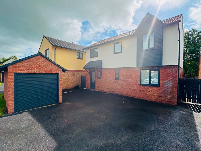 4 Bedroom Property To Rent In Plas Penwern, Carmarthen, SA31