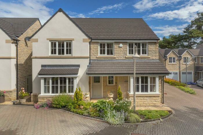 5 Bedroom House To Rent In Thimblestones Court, Ilkley, West Yorkshire, Uk, LS29