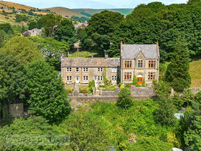2 Bedroom Terraced House For Sale In Hill End Road, Delph, Saddleworth, OL3
