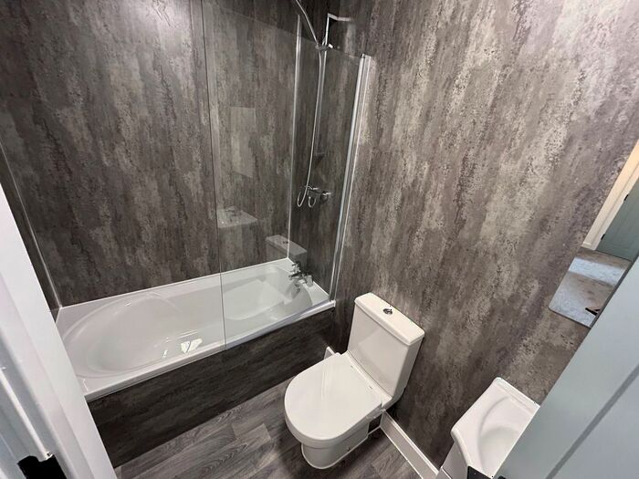 2 Bedroom Flat To Rent In Burlington Street, Chesterfield, S40