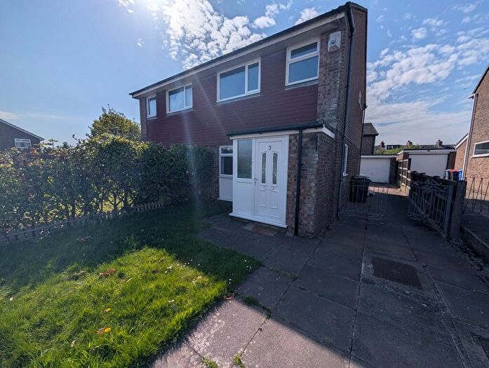 3 Bedroom Semi-Detached House To Rent In Totnes Close, Poulton-Le-Fylde, Lancashire, FY6