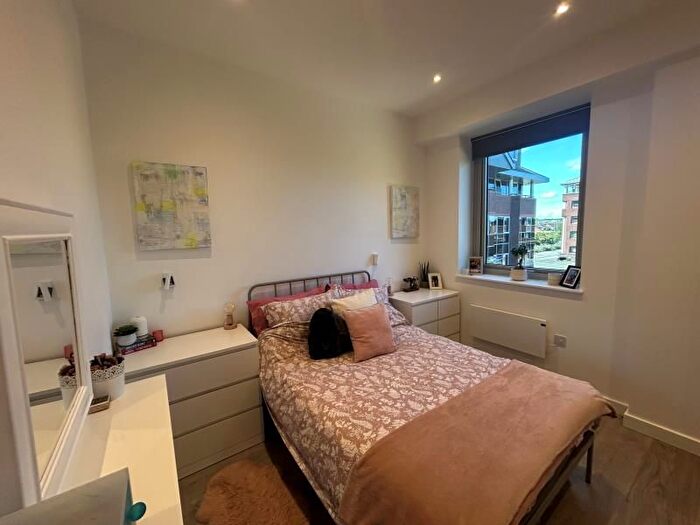 1 Bedroom Flat To Rent In Liongate House, Ladymead, Guildford, GU1