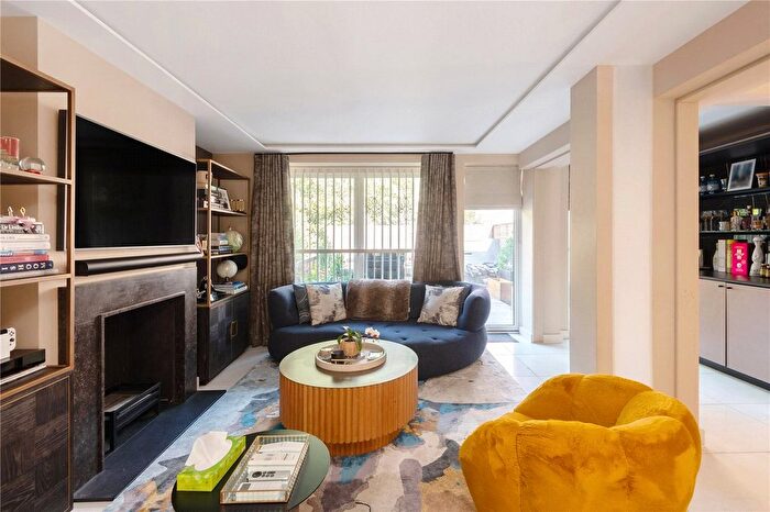 4 Bedroom Terraced House For Sale In Somers Crescent, London, W2