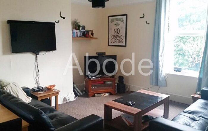 2 Bedroom House To Rent In Midland Passage Tff, Hyde Park, Leeds, LS6