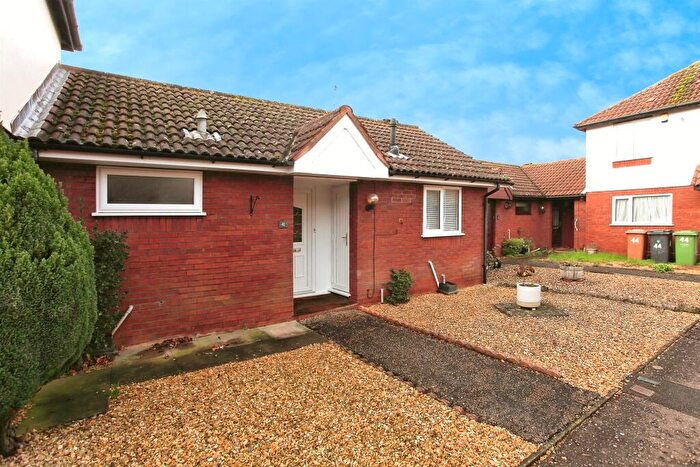 1 Bedroom Terraced Bungalow For Sale In Cardinals Gate, Peterborough, PE4