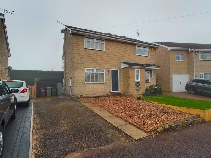 2 Bedroom Semi-Detached House To Rent In Raven Avenue, Tibshelf, DE55