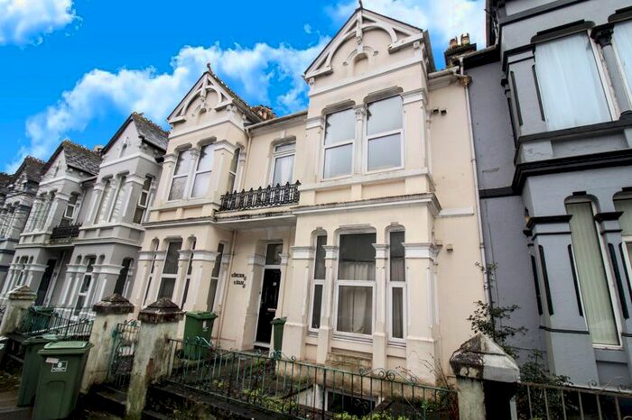1 Bedroom Flat To Rent In Connaught Avenue, Mannamead, Plymouth, PL4