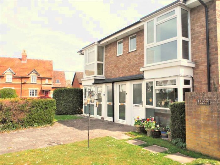 2 Bedroom Flat To Rent In Downlands Road, Devizes, SN10