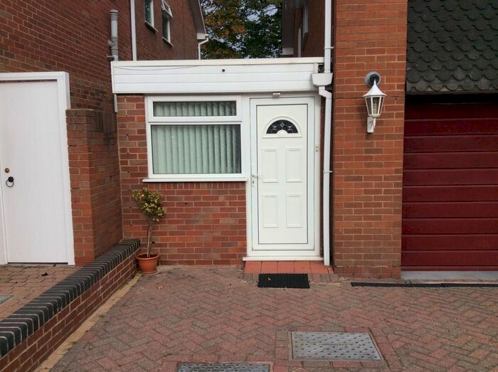 Studio To Rent In Rollswood Drive, Solihull, B91