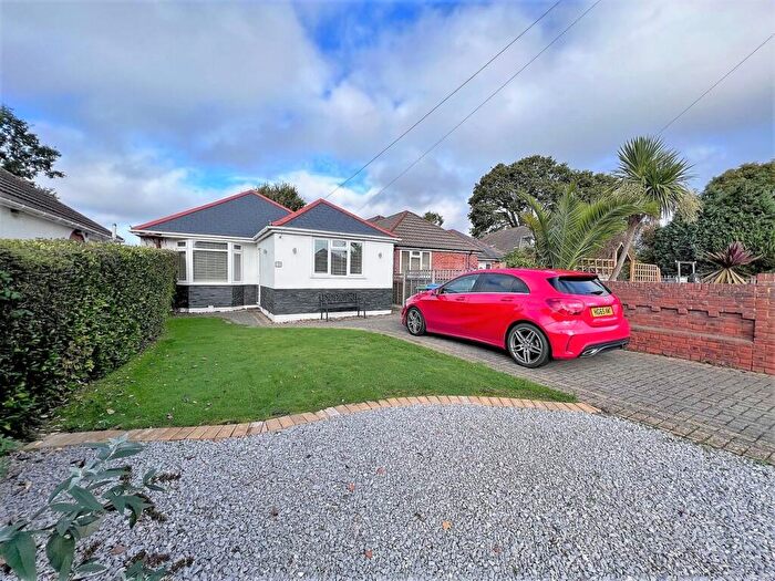 3 Bedroom Detached Bungalow For Sale In Winifred Road, Oakdale, Poole, BH15