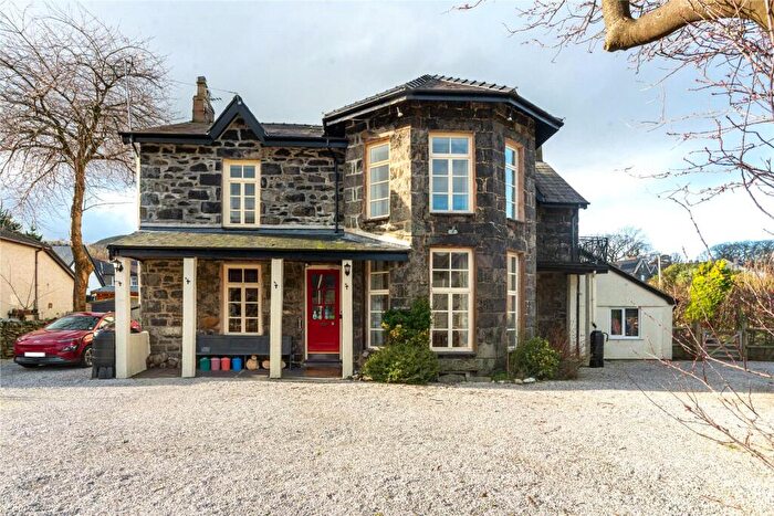 10 Bedroom Detached House For Sale In High Street, Llanberis, Gwynedd, LL55