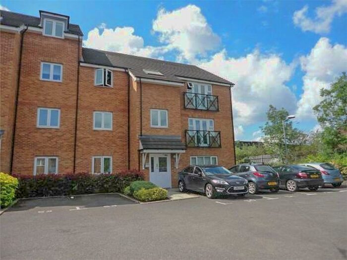 1 Bedroom Ground Flat To Rent In Bryanstone Road, Waltham Cross, EN8