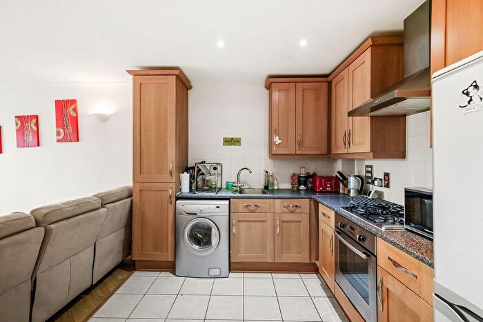 1 Bedroom Flat For Sale In Cerise Court, Drinkwater Road, Harrow, HA2