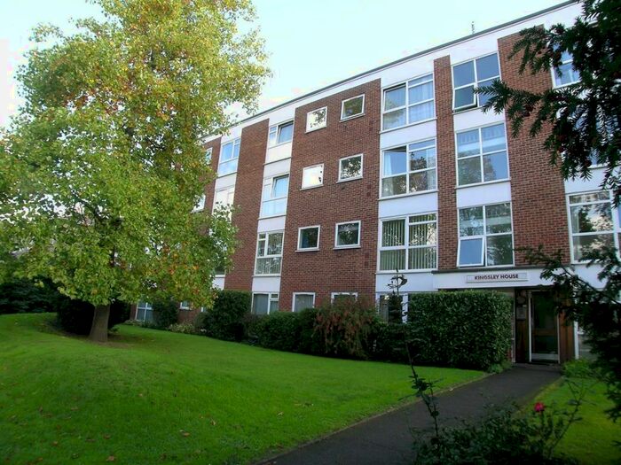 2 Bedroom Flat To Rent In Kingsley House, Surbiton, KT6