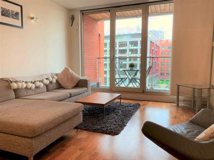 1 Bedroom Apartment To Rent In Leftbank, Manchester, Greater Manchester, M3