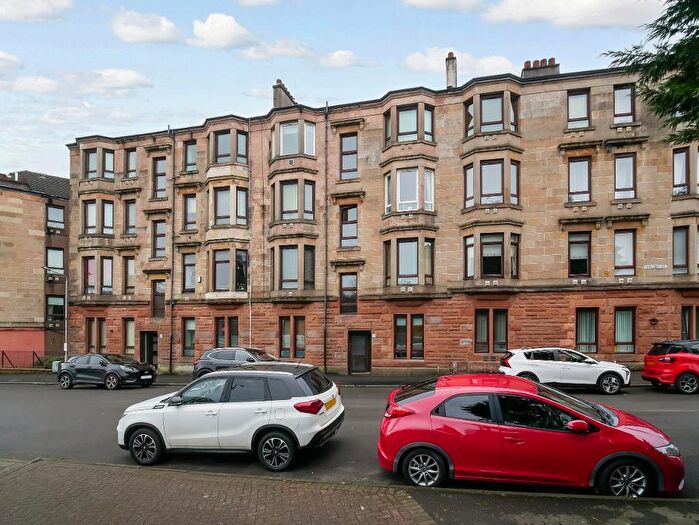 2 Bedroom Flat For Sale In Harcourt Drive, Dennistoun, G31