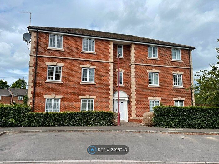 2 Bedroom Flat To Rent In Aiken Road, Swindon, SN25