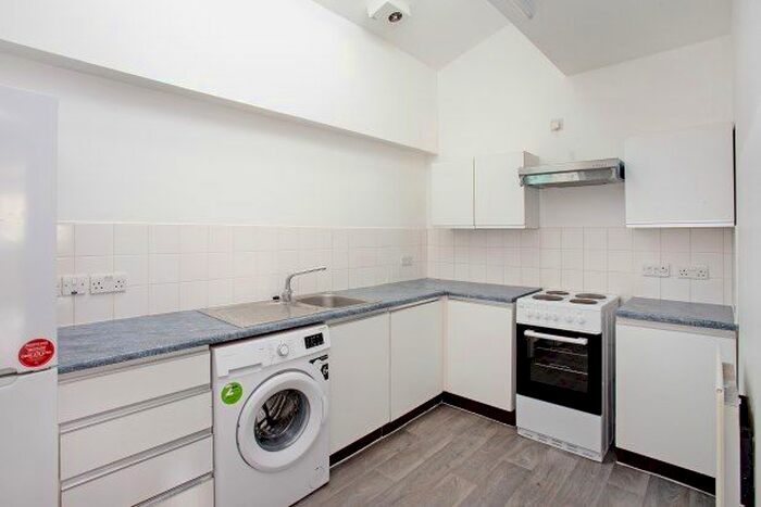 1 Bedroom Flat To Rent In Ladbroke Grove, London, W10