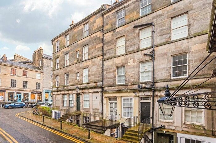 1 Bedroom Flat To Rent In St. Stephen Place, Edinburgh, Midlothian, EH3