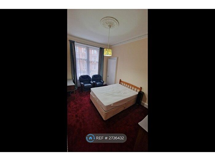 4 Bedroom Flat To Rent In Queen Margaret Drive - Hmo, Glasgow, G20