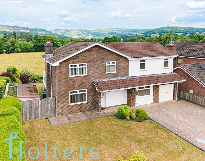 4 Bedroom Detached House For Sale In Parc Yr Irfon, Builth Wells, LD2