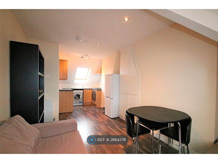 1 Bedroom Flat To Rent In Ledbury Road, Croydon, CR0