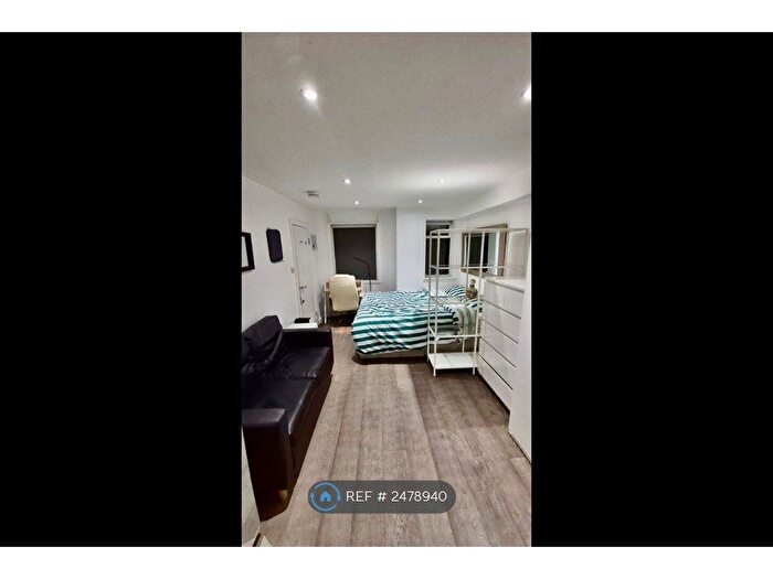 Studio To Rent In Greville Road, London, NW6