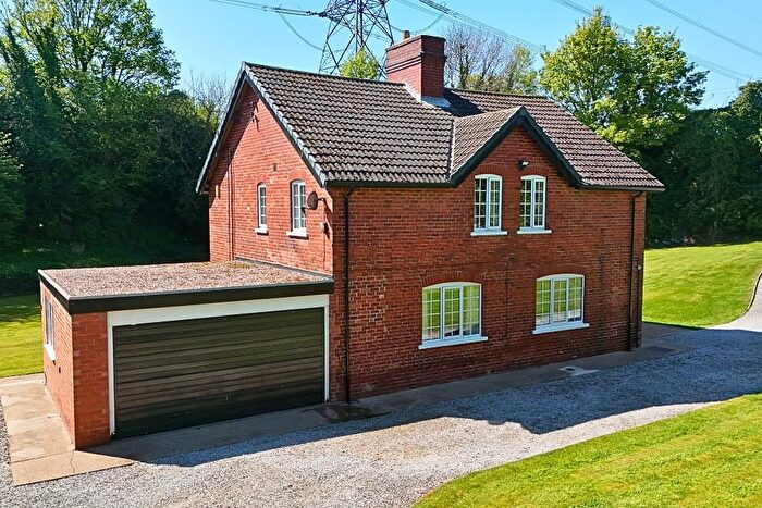4 Bedroom Detached House For Sale In Sleephill Lane, Upton, Pontefract, WF9