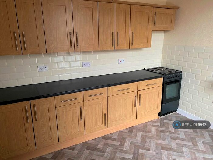 2 Bedroom Semi-Detached House To Rent In Trent Boulevard, West Bridgford, Nottingham, NG2