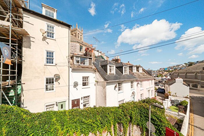 1 Bedroom Studio For Sale In Market Street, Brixham, Devon, TQ5