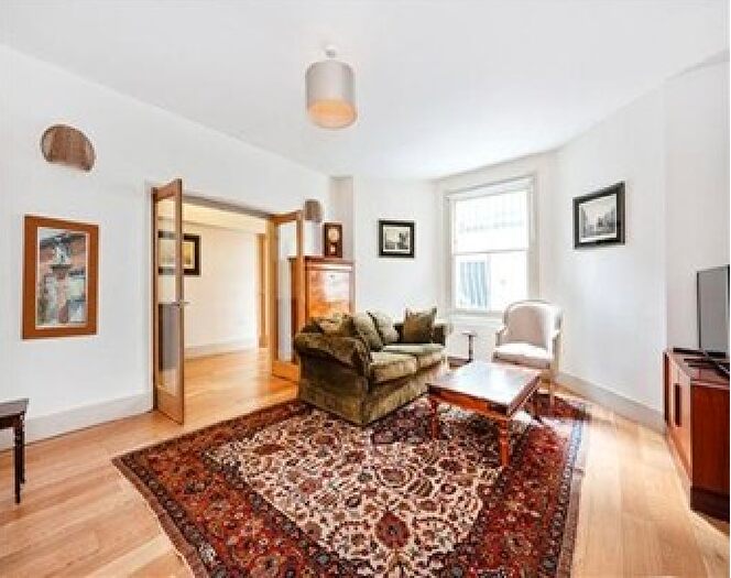 2 Bedroom Flat To Rent In Southwell Gardens, London, SW7