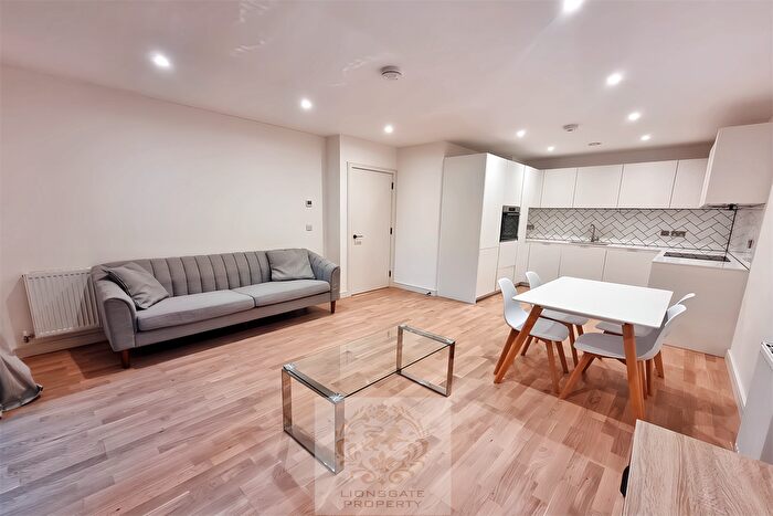 1 Bedroom Flat To Rent In Arber House, UB1